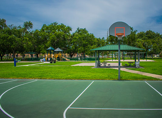 Campbell Park outdoor basketball court